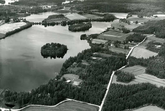 Ilmakuva Haavistosta 2.7.1980, kuva Pauli Nevalainen, Jämsänkoski