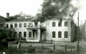Jämsänkoski assembly hall was destroyed by fire at Midsummer 1936. Photo Arvi Sievänen.