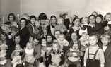   Jämsänkoski mothers and children at the advisory clinic in 1934.