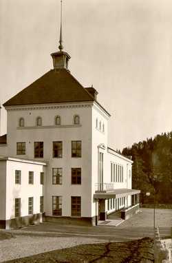 15Ilveslinna.JPG2