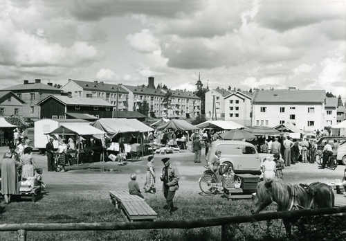 Jämsänkosken tori 1950-luvulla