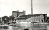   The first pulp mill in Jämsänkoski was destroyed by fire in 1896. Building of the new factory started immediately. The pulp mill in 1905.