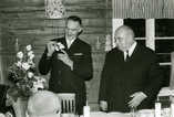   Chairman of Jämsä Council, Toivo Puro, and Honorary Mining Counsellor Juuso Walden at Rantapirtti in Koskenpää in 1970. Photo Pauli Nevalainen.