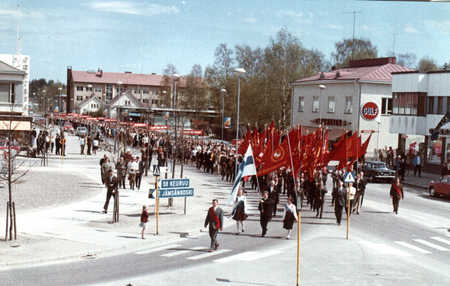 Paperiliiton retkeilypäivän kulkue 1969