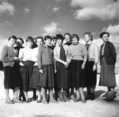 Tuntematon,  (c) Jämsän seudun koulutuskeskus, Vaatetusosaston kuva-arkisto,  Ammattikoulun ensimmäinen pukuompeluluokka O III 1959