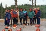  (c) Vekkulan kyläyhdistys ry,  Moottori- ja raivaussahan käyttökurssi naisille Villa Vekkulassa 2003